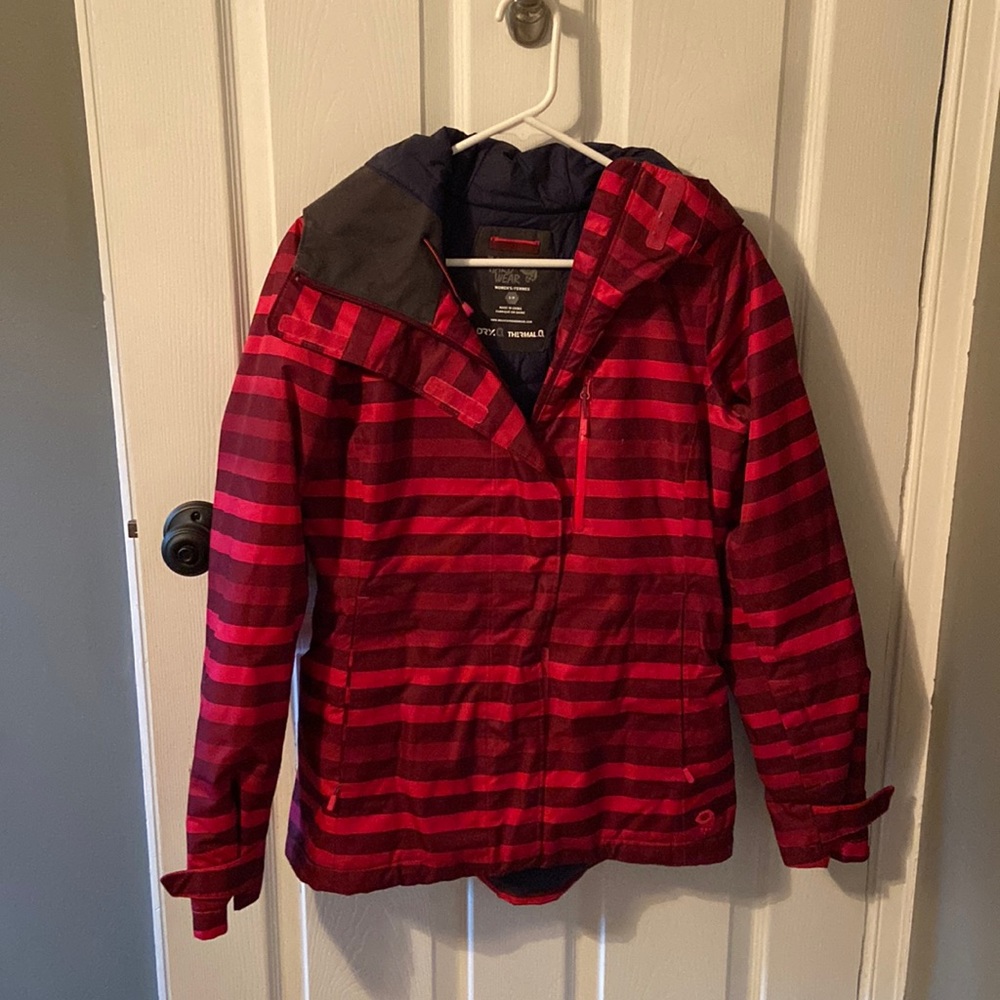 Mountain Hardwear womens ski jacket - size small